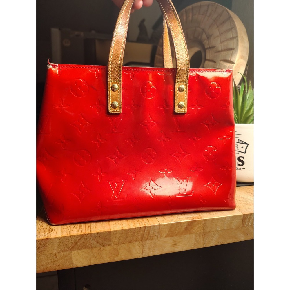 LOUIS VUITTON Monogram Vernis Reade PM Hand Bag Red Rouge M91088 LV Auth 145683